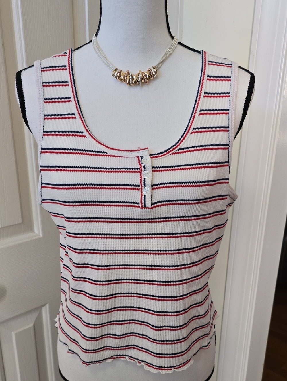 SO BRAND WOMENS JUNIOR SIZE STRIPED SUMMER TANK TOP SIZE XL